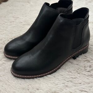 NWOT Cynthia Rowley SZ 6.5 Black Ankle Booties